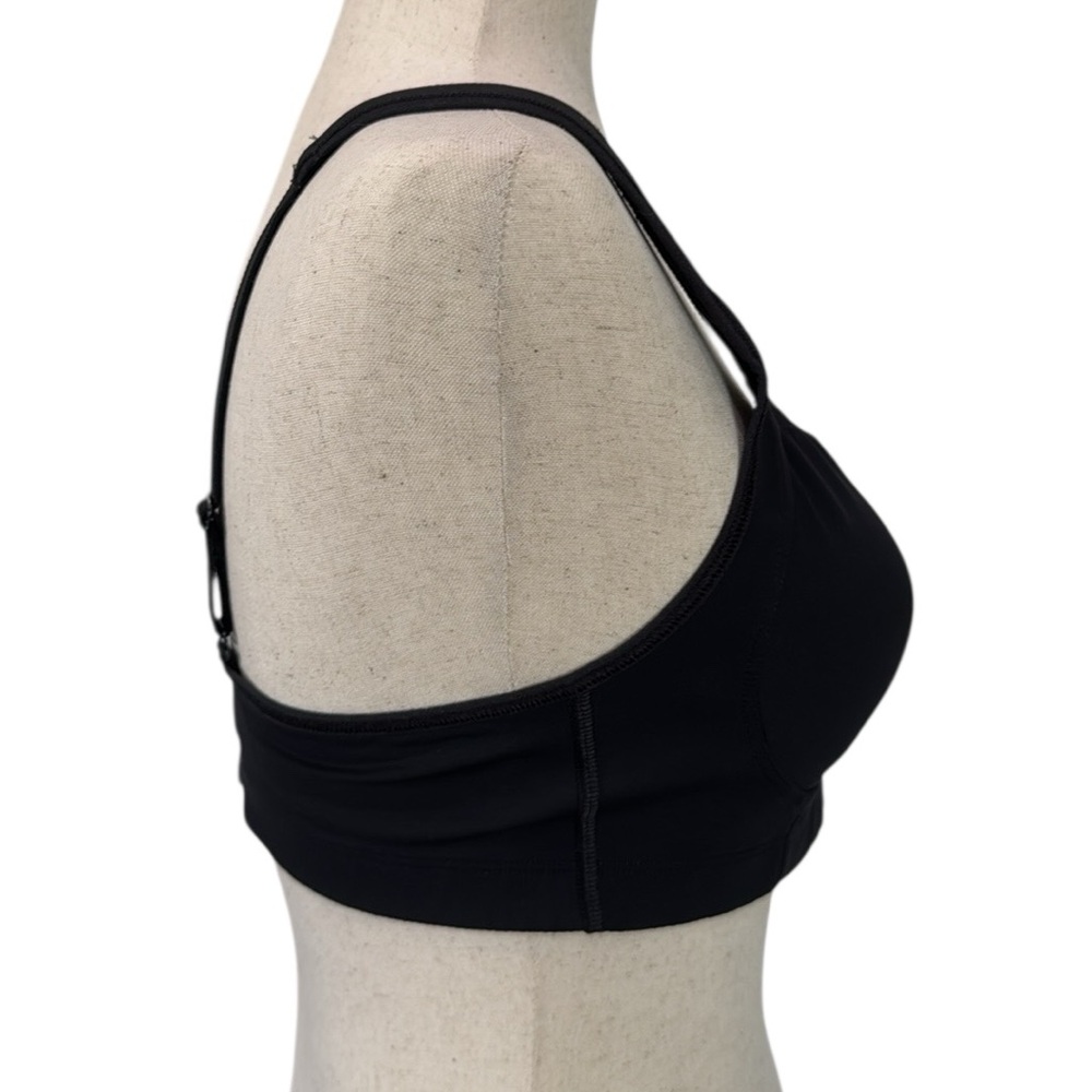 Lululemon Ta Ta Tamer ll - Picture 5 of 12